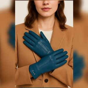 Coach Teal Leather Cashmere Lined Classic Everyday Wrist Glove NWT 7